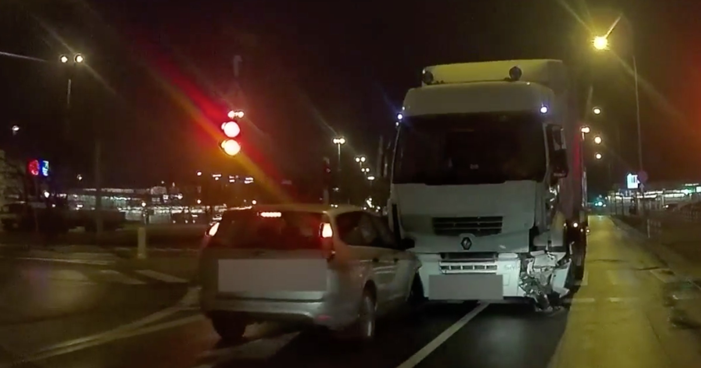 Pijany kierowca tira taranował auta jadąc pod prąd