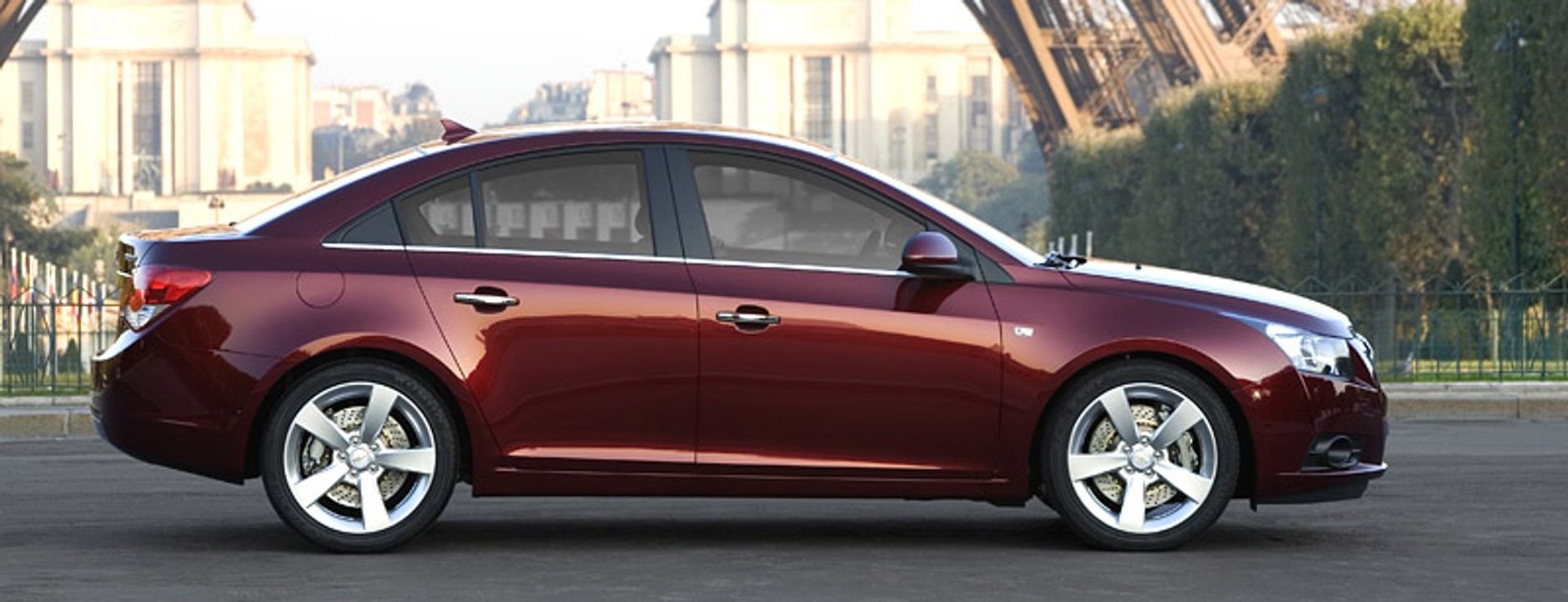 Paryż 2008: Chevrolet Cruze: nowe informacje i zdjęcia