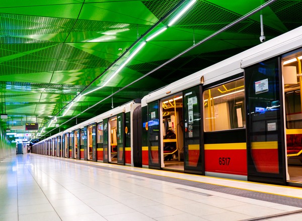 Wielu kierowców w stolicy przesiądzie się do metra. Coraz bliżej budowy linii M4
