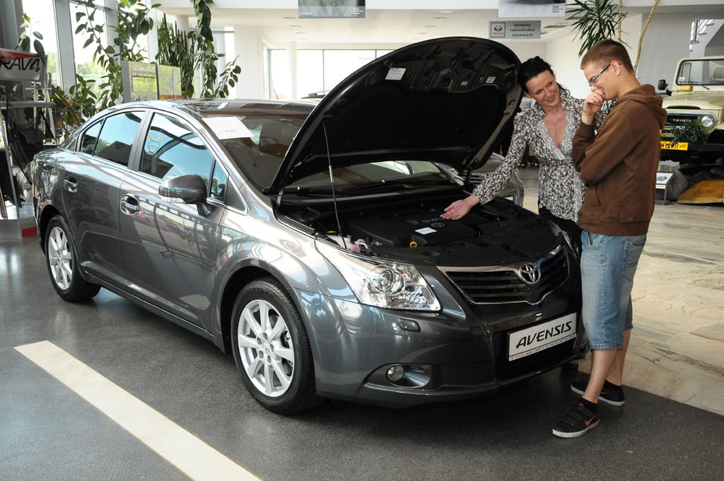 Wielki Test Salonów CZ. II - Toyota, Ford i VW najlepsi