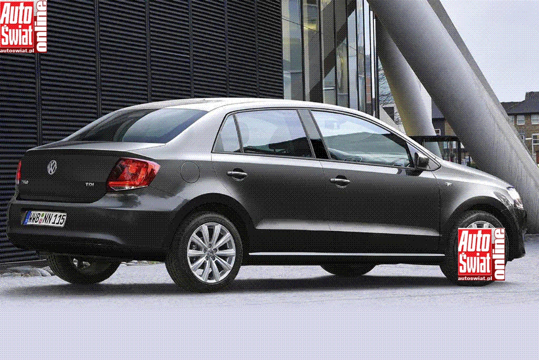 Volkswagen Polo Sedan - Maluch dla miłośników limuzyn