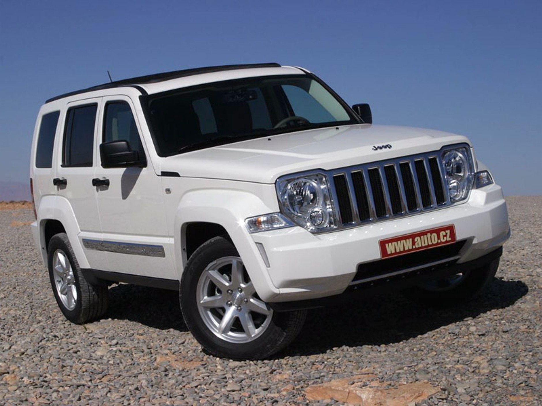 Jeep Cherokee na trasie Dakaru – pierwsze wrażenia z jazdy