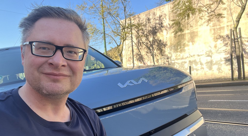 Kia EV2