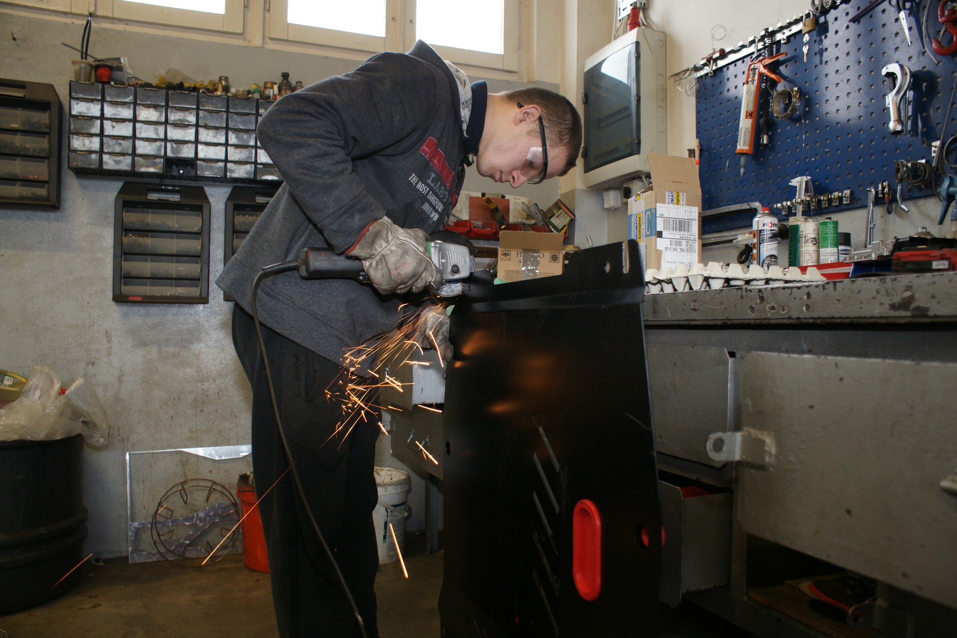 Krok 4: osłony nie zawsze idealnie pasują