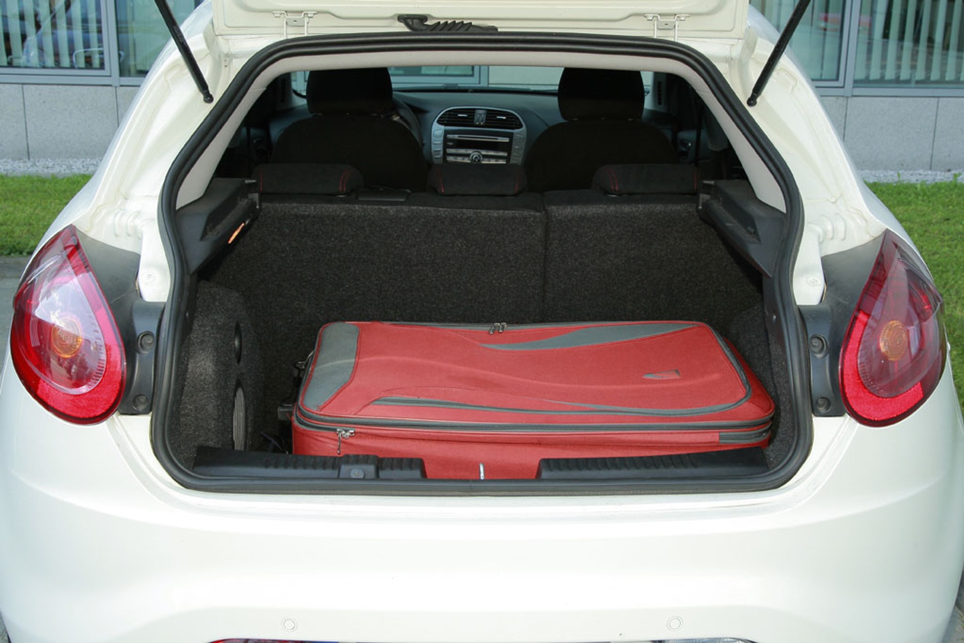 Opel Astra kontra Fiat Bravo i Seat Leon: Czy to jest przedszkole sportowych kompaktów?