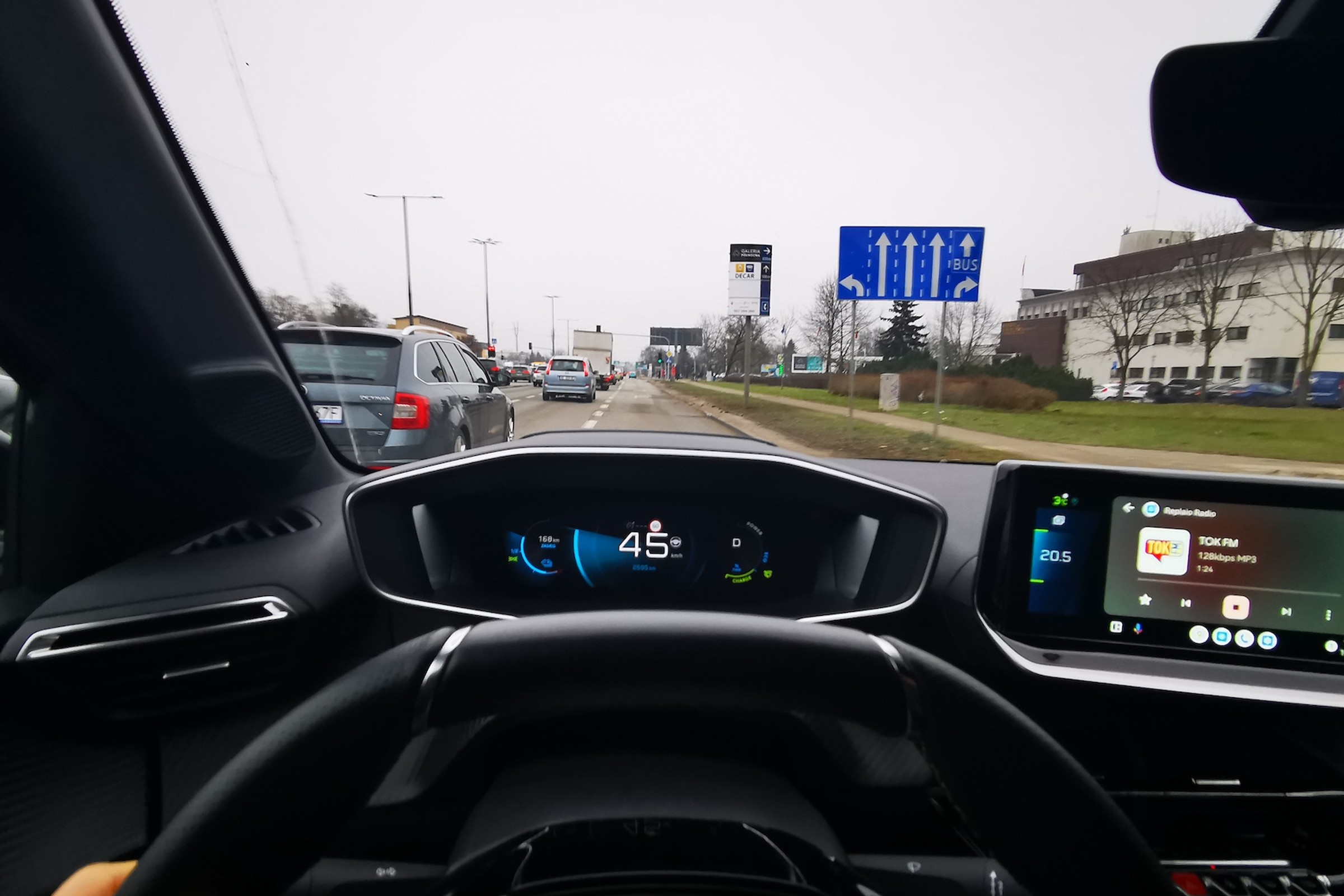 Czemu kierowcy łamią przepisy na pasie DOP? Obserwuję to każdego dnia. "Abonament"