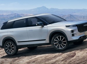 Jaecoo J7 PHEV to nowy chiński SUV z hybrydą. Ma zasięg ponad 1300 km i 7-letnią gwarancję
