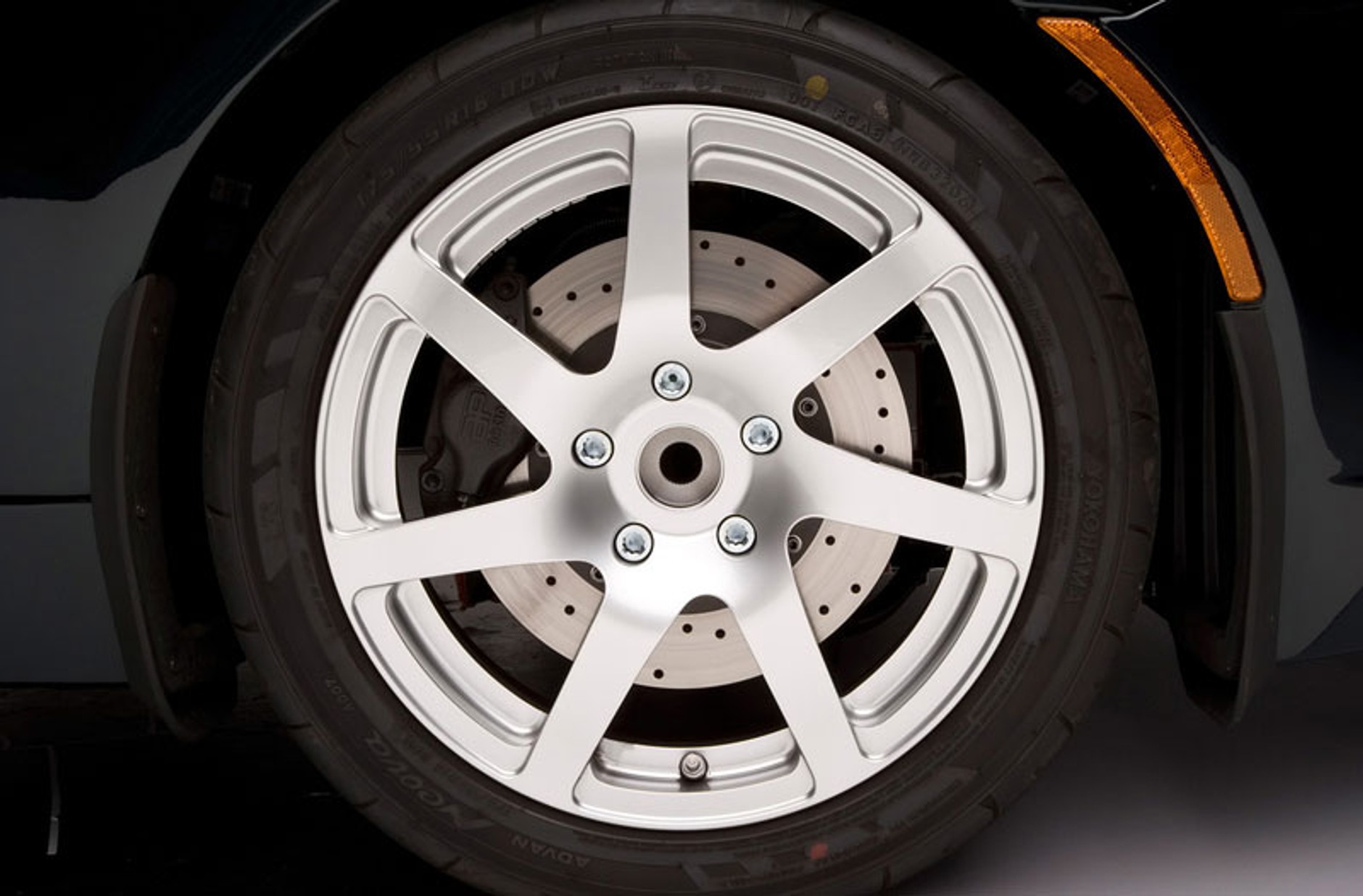 Tesla Roadster przyjedzie do Europy