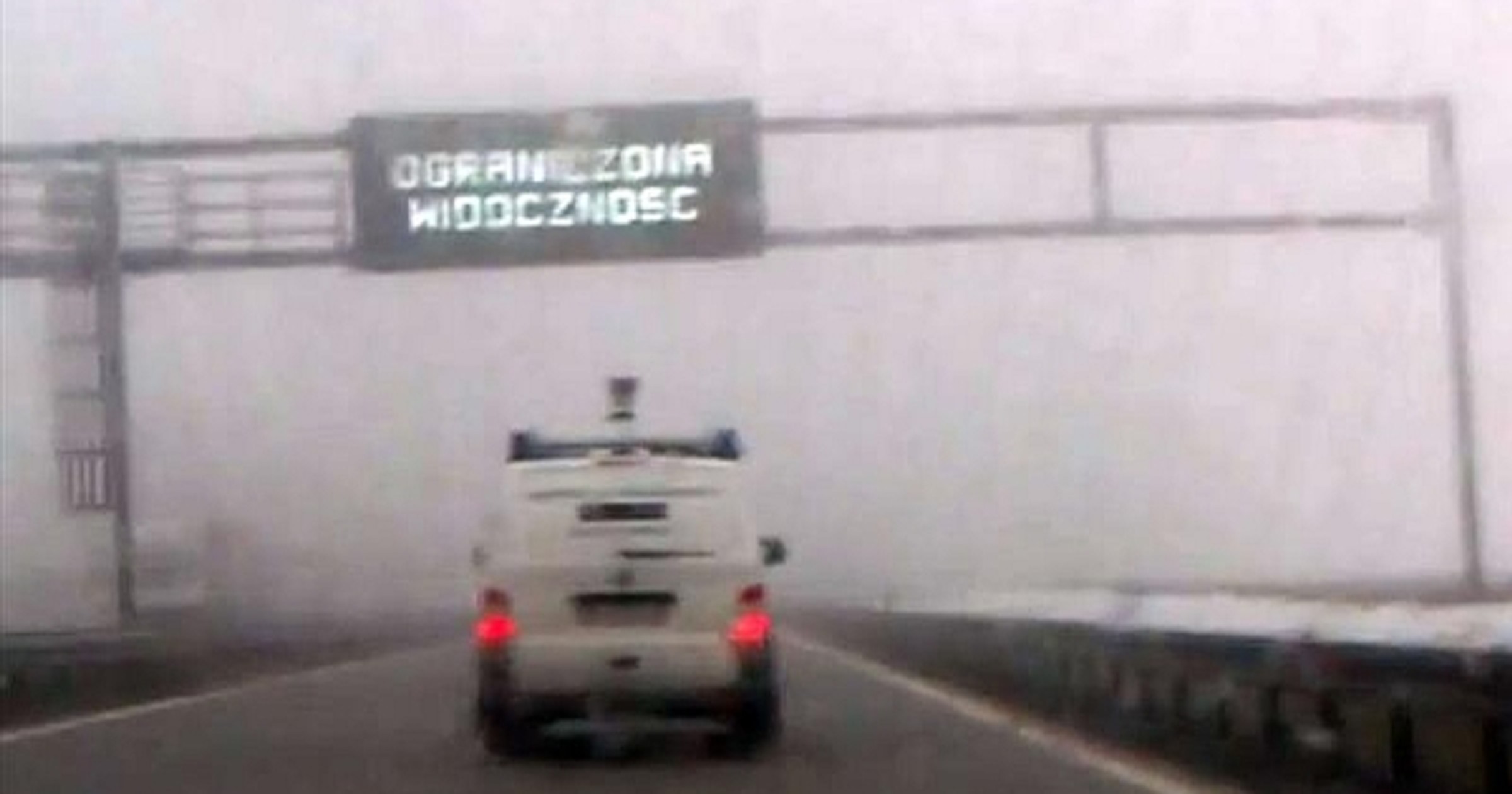 Inspekcja pędzi we mgle