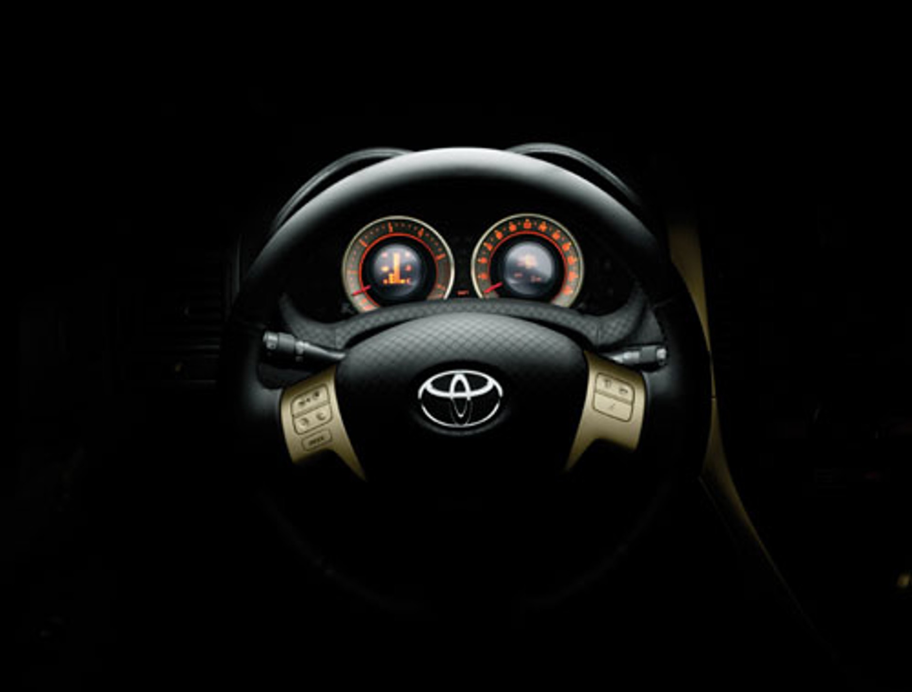 Toyota Auris - Przyszłość w złotym kolorze