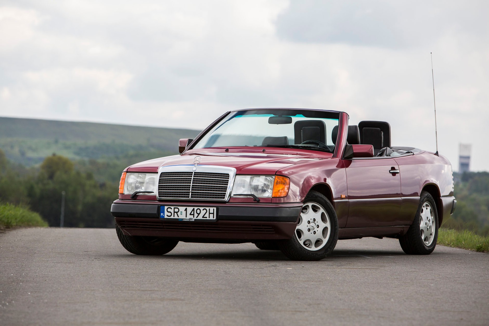 Mercedes A124 320 CE - klasyk, który zmienił historię