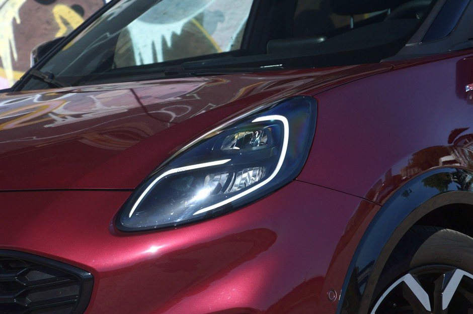 Ford Puma Vivid Ruby Edition