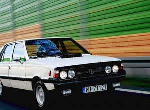 O "mocnych" polonezach do dziś krążą legendy,  jednak większość miała słaby silnik. Dlaczego?