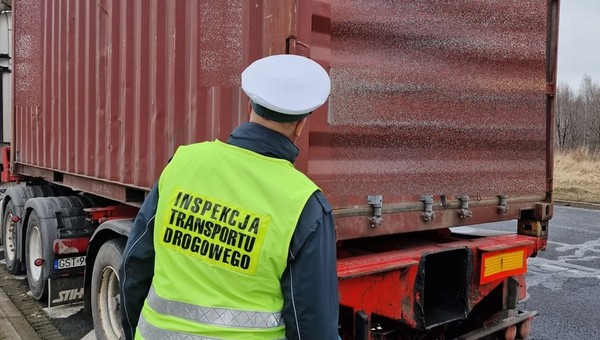 Inspektorzy ITD byli zaskoczeni. Kierowca ciężarówki chciał ich oszukać, ale się pomylił