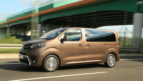 Toyota ProAce Verso Medium - pogromca Volkswagena T6?