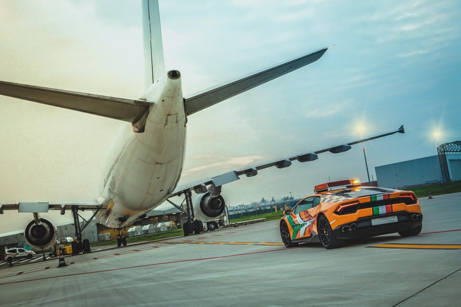 580-konne Lamborghini Huracan trafiło do pracy na lotnisku