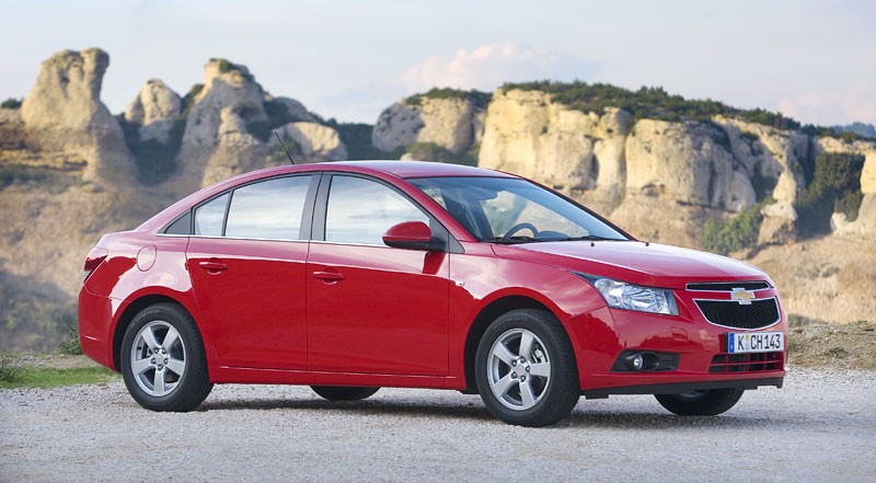 GM: Opel Insignia ST i Chevrolet Cruze -  ceny w Polsce (fotogaleria)