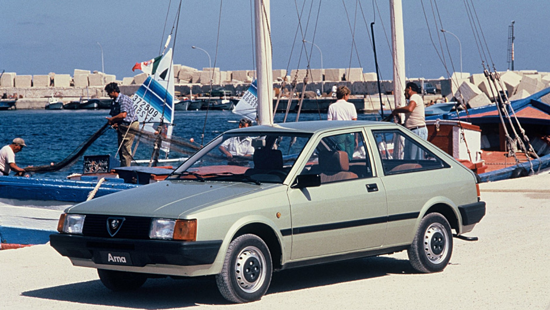 Alfa Romeo Arna to jedyny efekt współpracy z Nissanem.