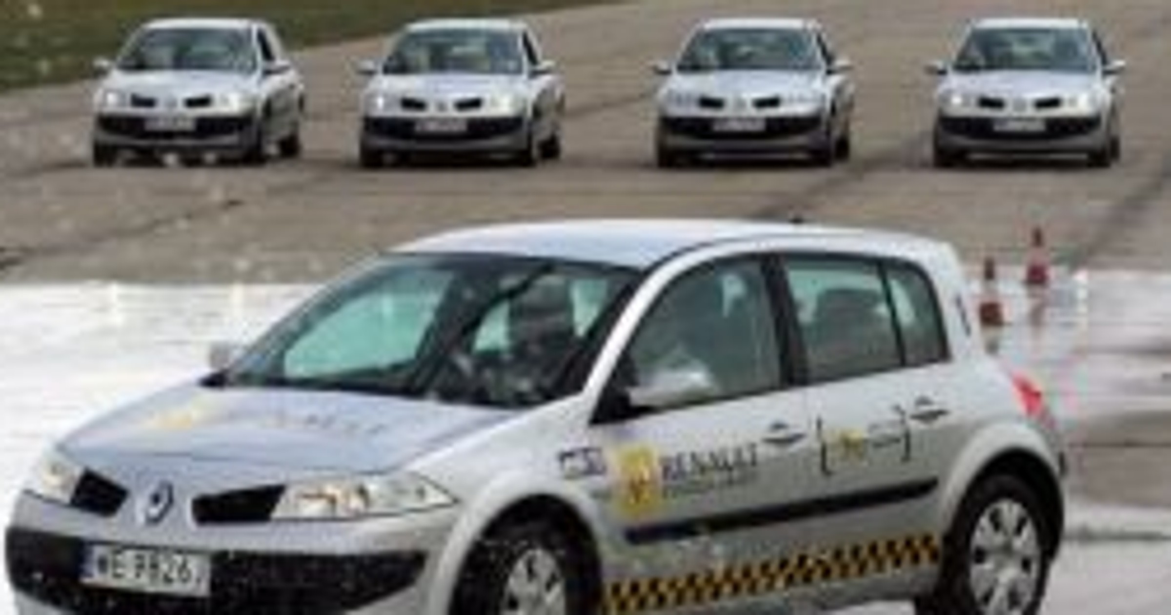 Renault: szkoła jazdy dla wszystkich