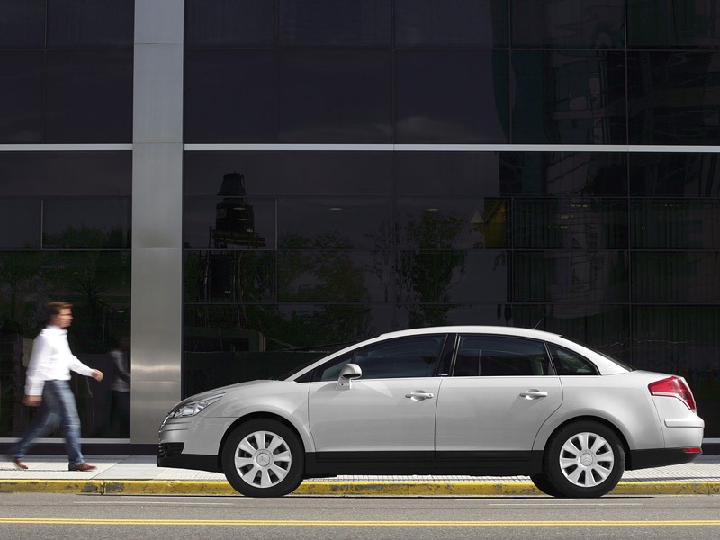 Citroen C4 Sedan: chiński atak