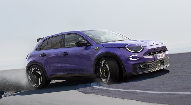 Abarth zapowiedział elektryczny model 600e. Najmocniejsze auto w historii marki