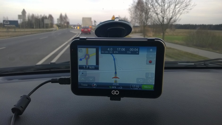 Trasa szybka nie oznacza prowadzenia wyłącznie drogami najwyższych kategorii