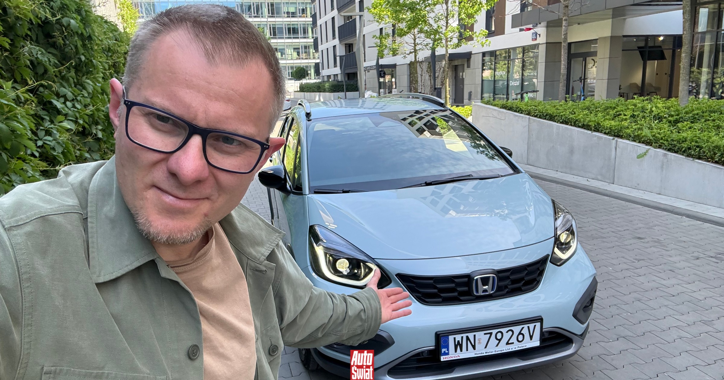 Honda Jazz ma takie rzeczy, iż inni niech się uczą. Sprawdziłem, ma też słabe strony