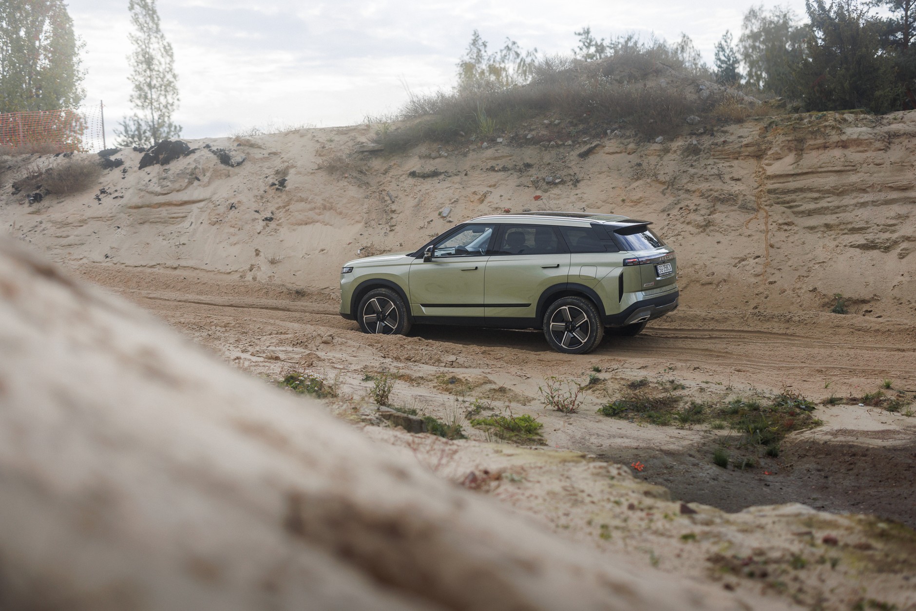 Jaecoo J7 na torze offroadowym