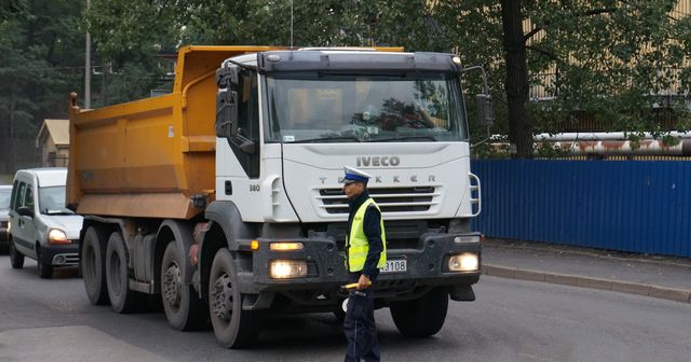 Pijany kierowca iveco bez uprawnień i ubezpieczenia zatrzymany przez policję