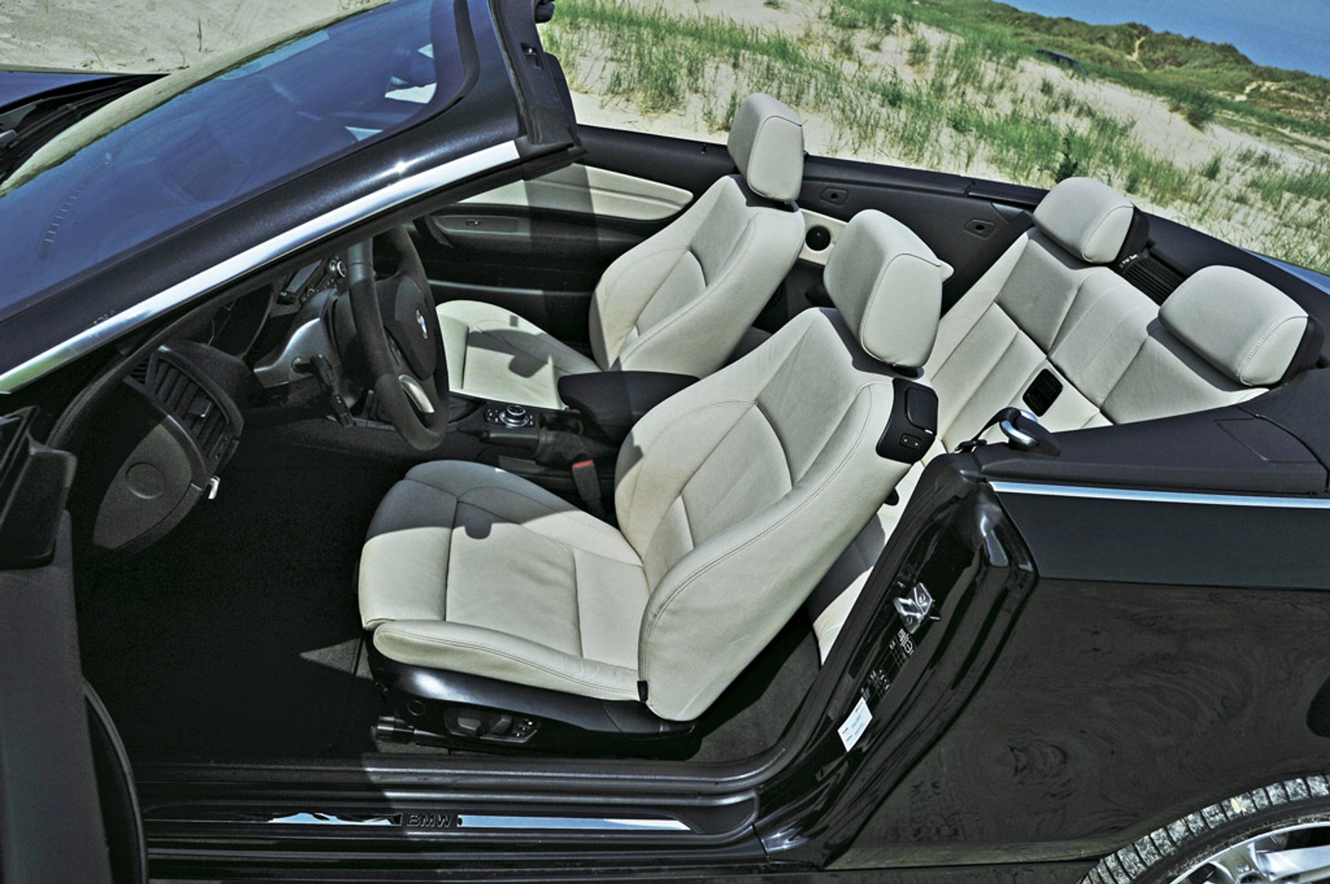 Audi A3 kontra BMW 125i i Volkswagen Golf: porównanie 3 kabrioletów