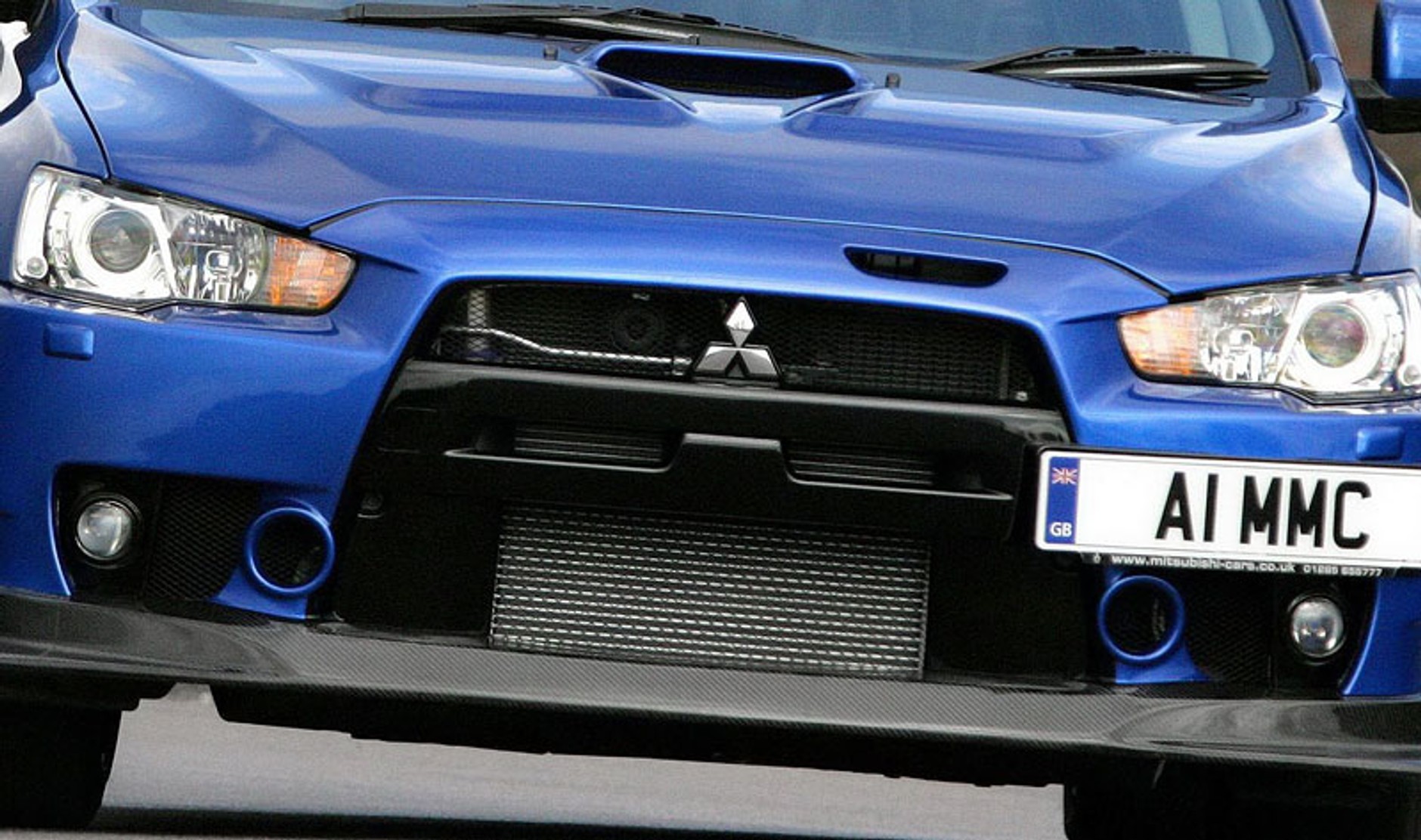 Mitsubishi Lancer Evo X FQ-400: fotogaleria
