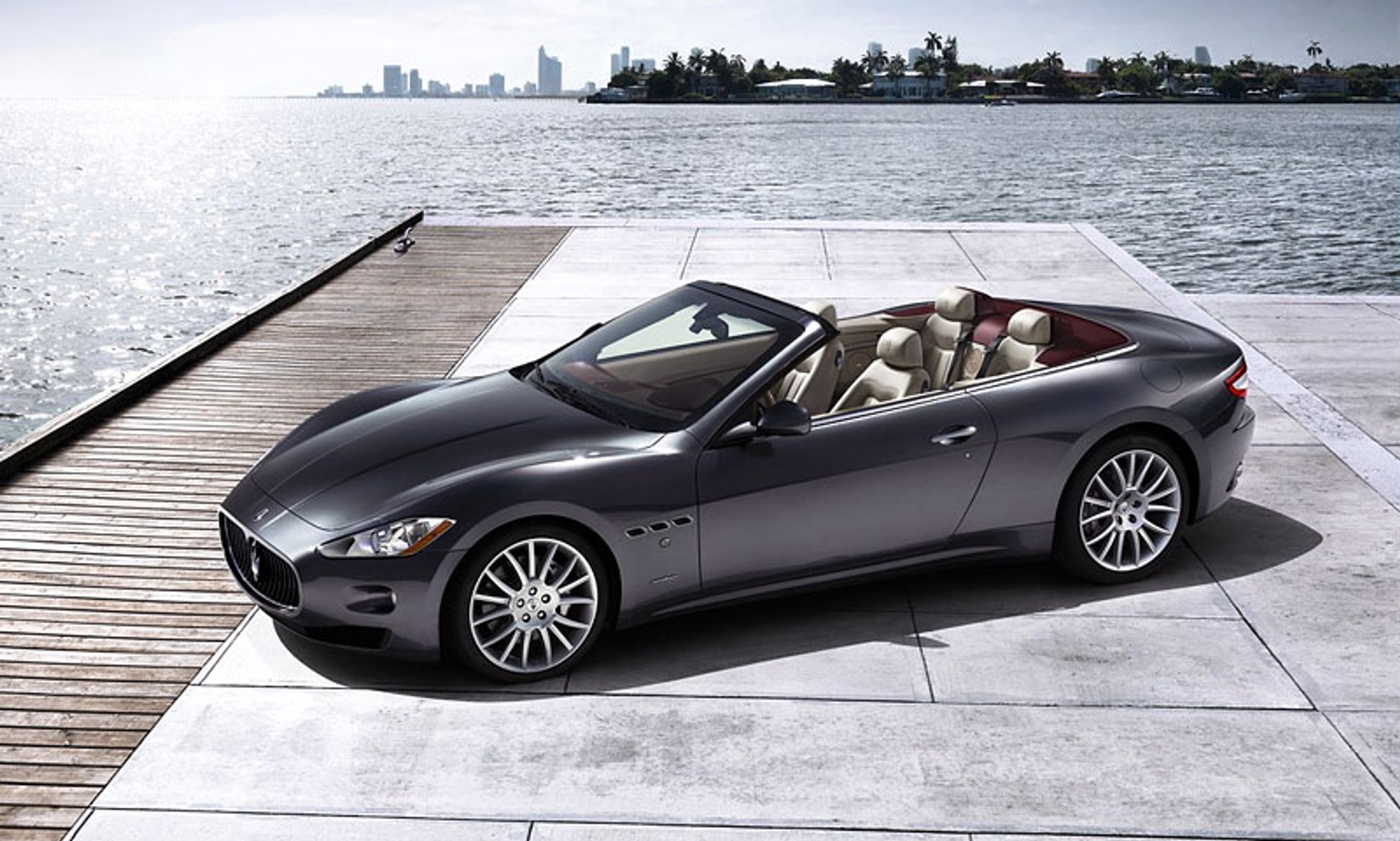 IAA Frankfurt 2009: Maserati GranCabrio czyli GranTurismo bez dachu