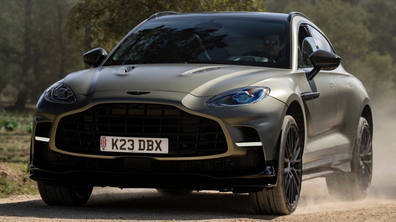 Aston Martin DBX707
