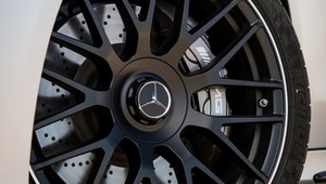 Tłuste bity, grube fury! AMG, Lambo, BMW, G-klasa, Ferrari – to teraz kręci nie tylko raperów