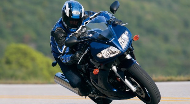 Dwie generacje Suzuki SV 650
