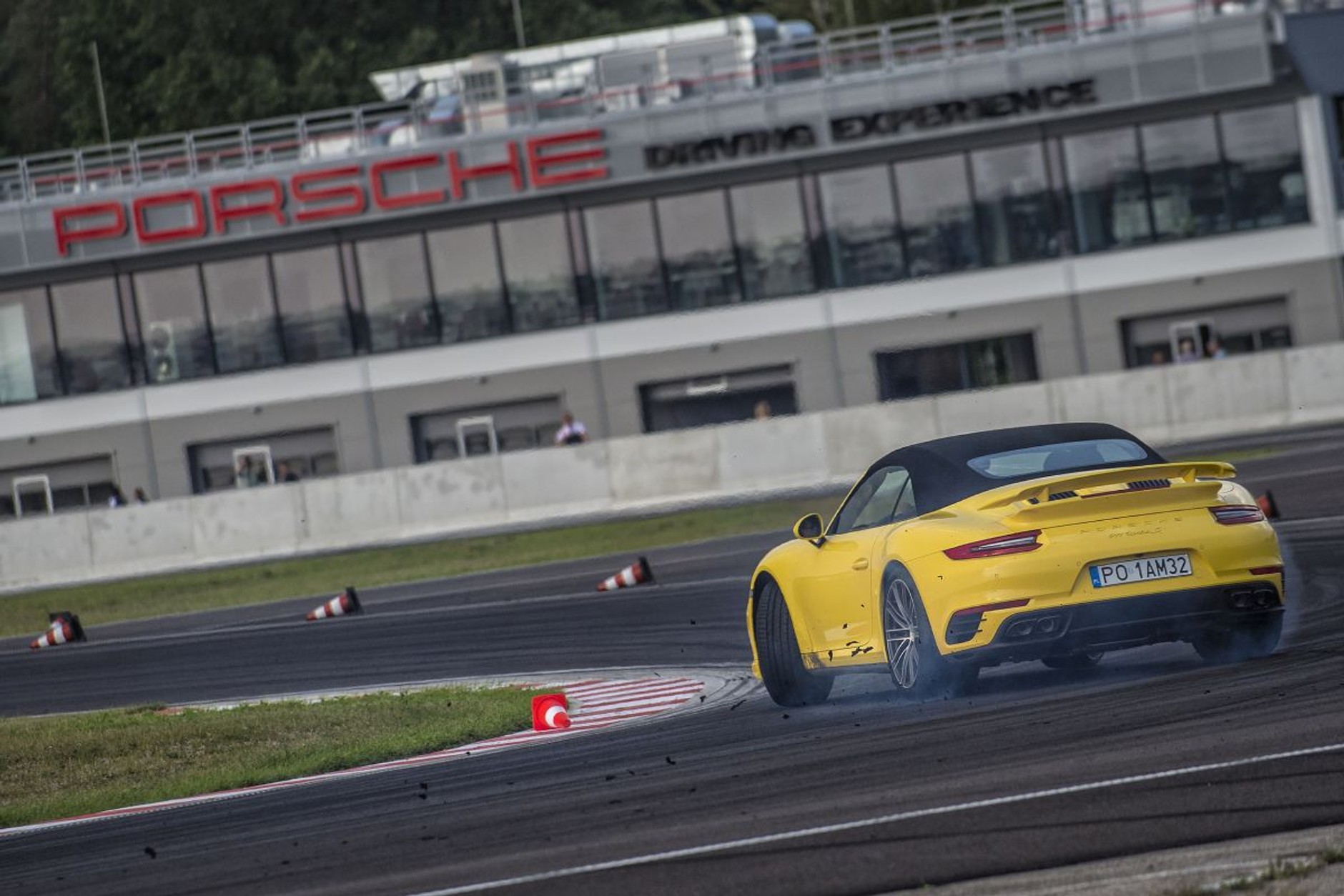 Porsche Driving Experience na Silesia Ring - to trzeba przeżyć