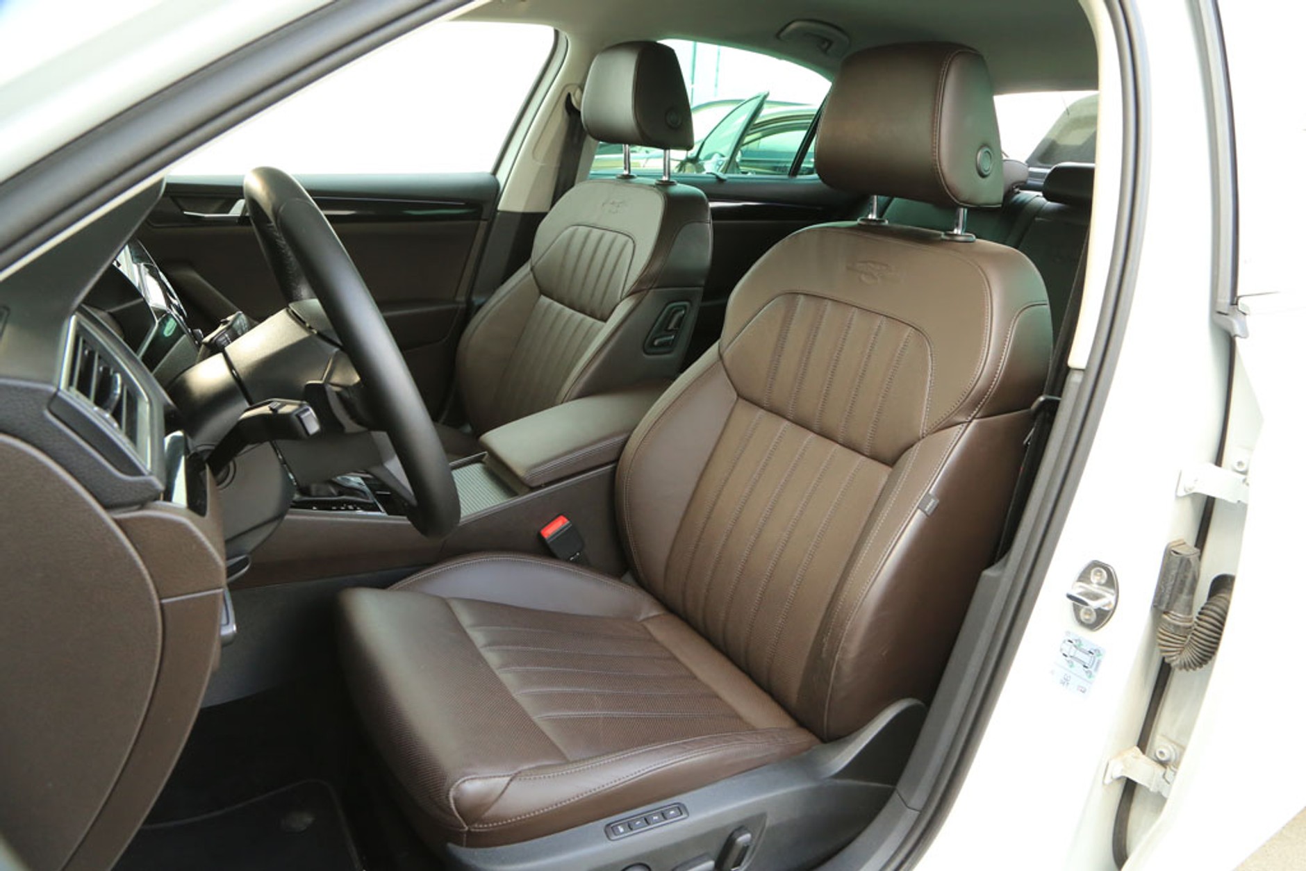 Renault Talisman kontra Skoda Superb - z ambicjami do klasy premium