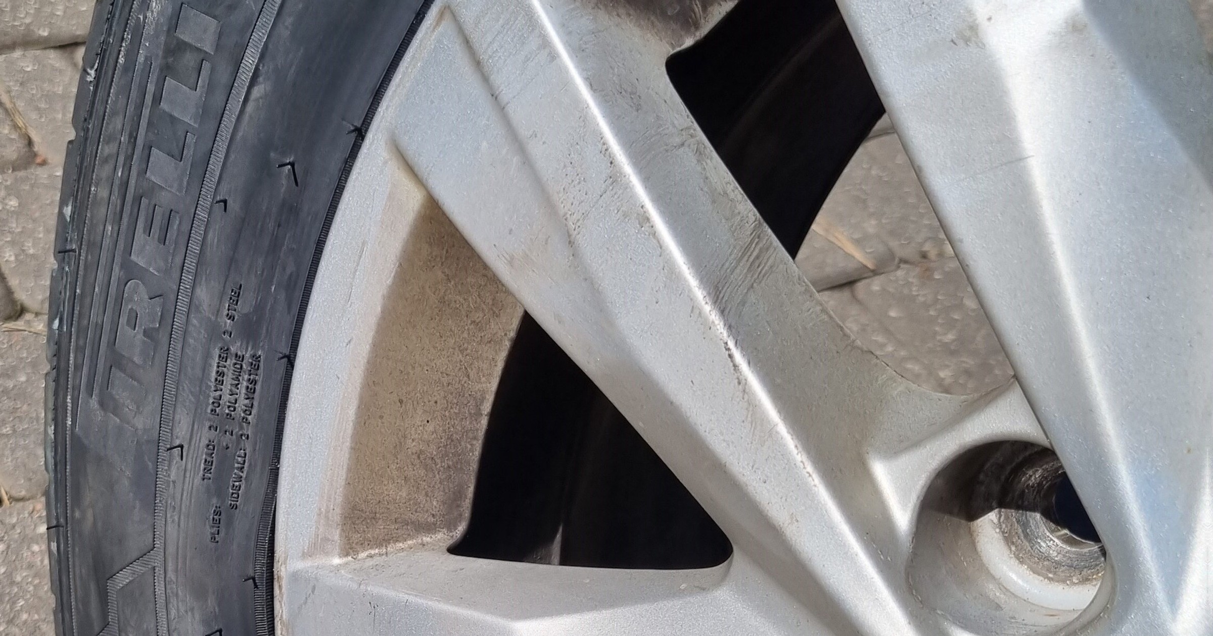 Pirelli wada opony