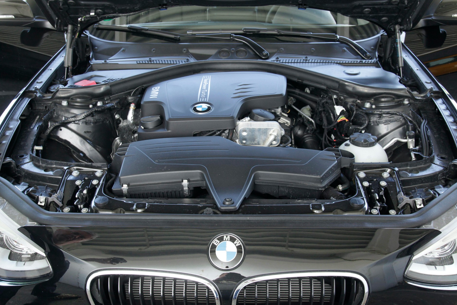 Porównanie: BMW 125i, Ford Focus ST, Mercedes A 250 Sport i VW Golf GTI