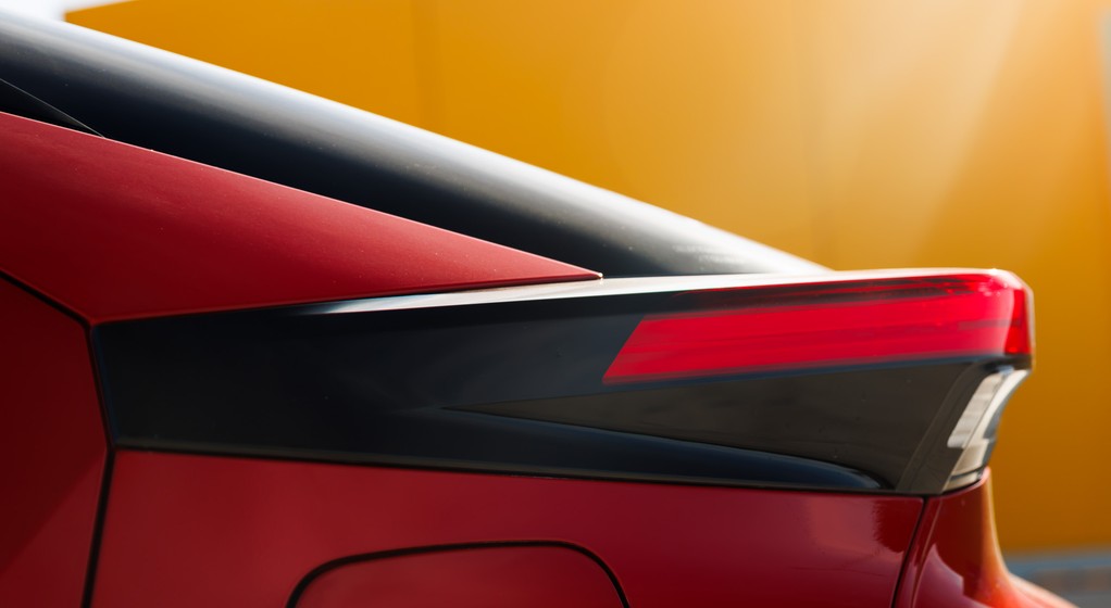 2024 Toyota C-HR PHEV