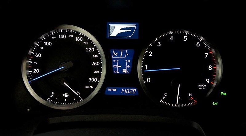 Wrażenia z jazdy: Lexus IS-F – szybki Lexus na torze