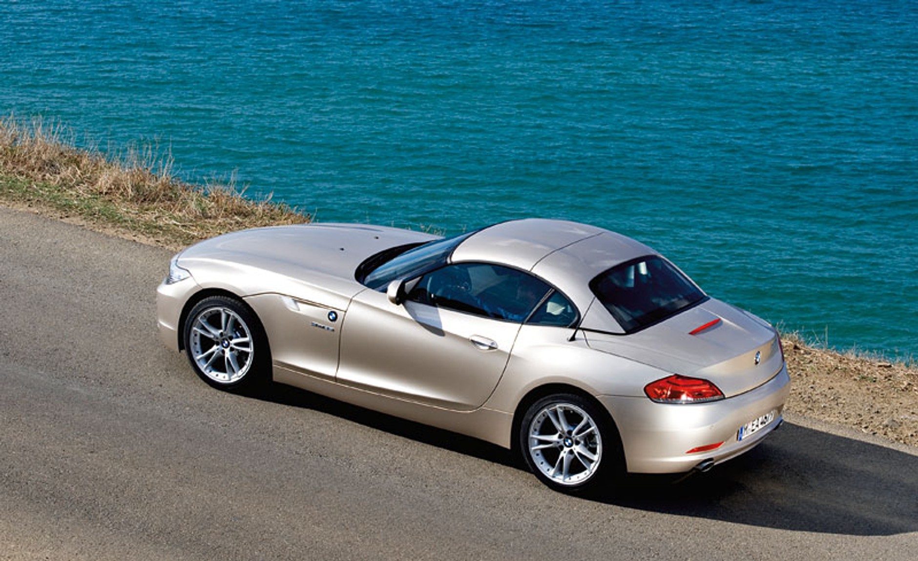 BMW: nowy Z4 Roadster wylądował w Warszawie (cena w Polsce)