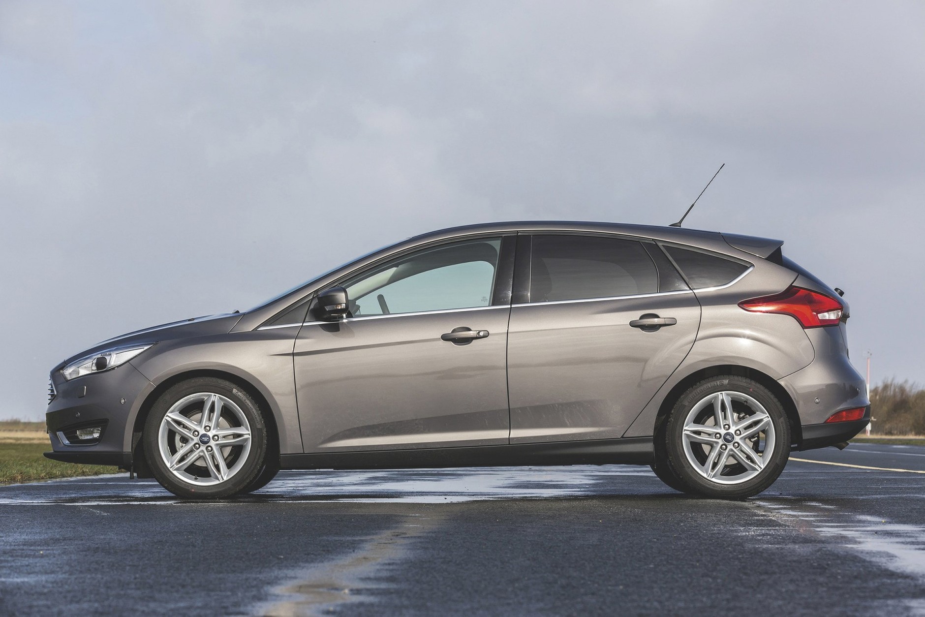 Porównanie: Audi A3, BMW 116d, Citroen C4, Ford Focus, Peugeot 308