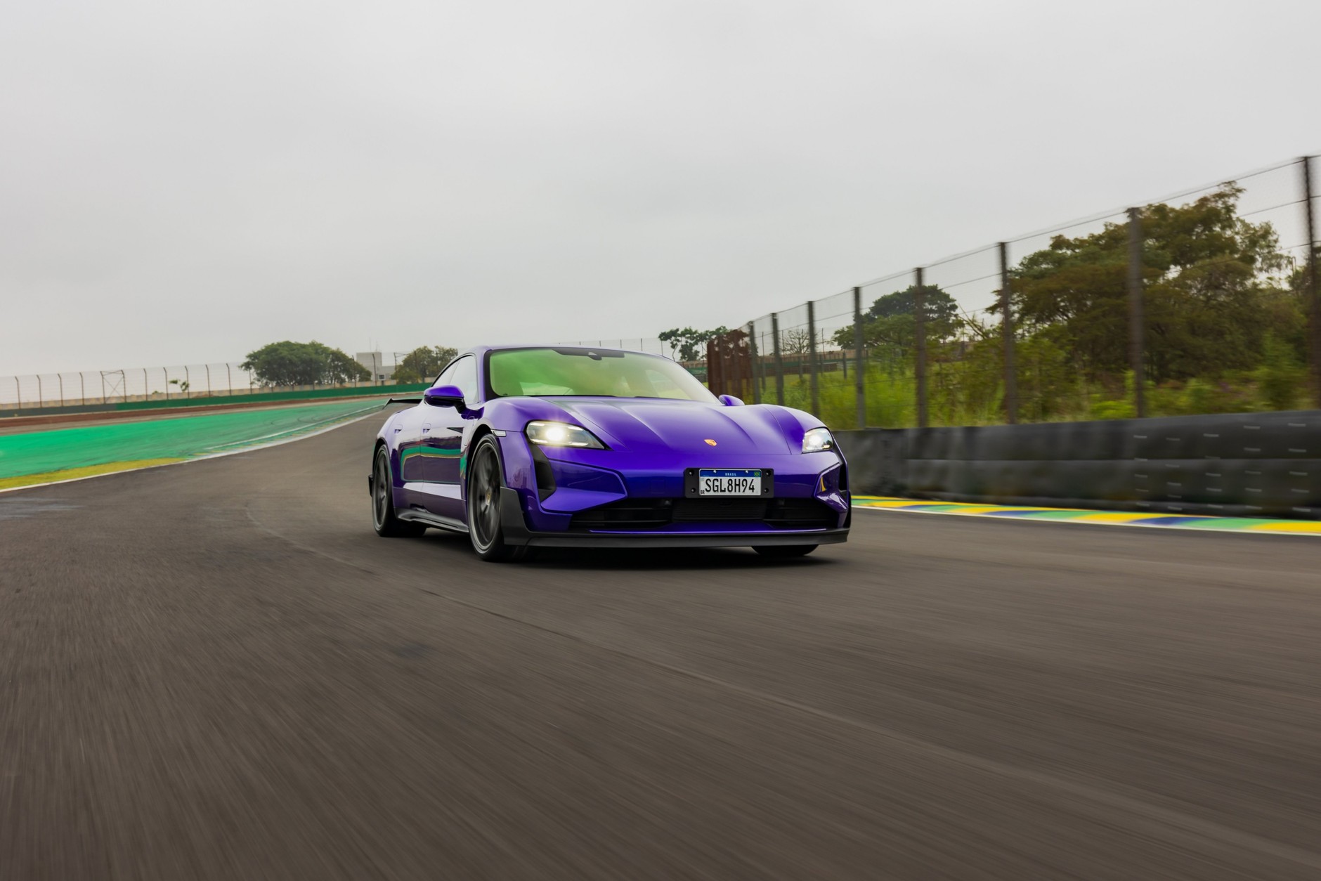 Porsche Taycan Turbo GT z nowym rekordem na torze Interlagos