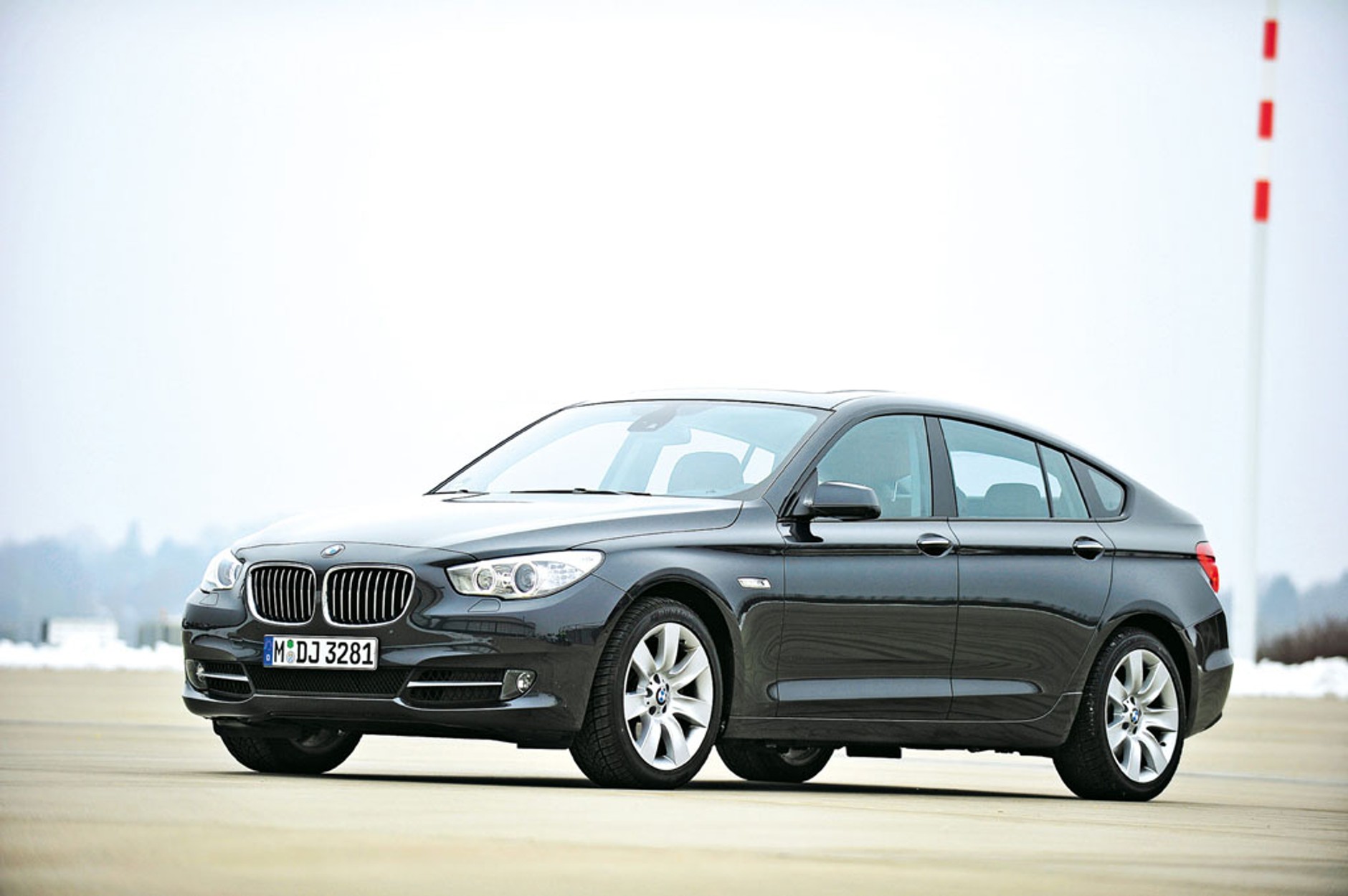 Jak wsiąść do auta - Czyli, 12 sposobów na wsiadanie i ładowanie bagaży