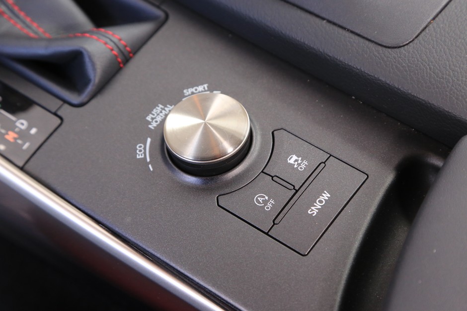 Lexus IS 200t