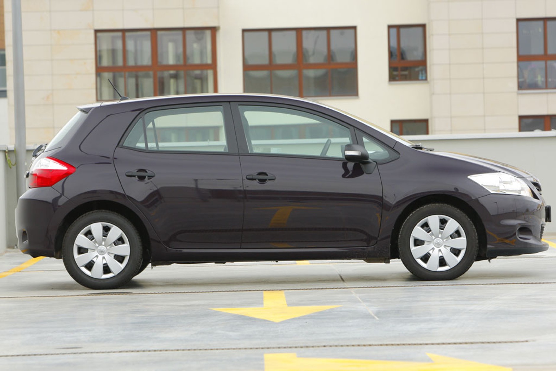 Toyota Auris 1.6 Terra: W poszukiwaniu nowych klientów