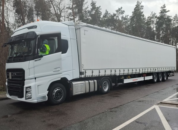 Rosyjski TIR długi jak jamnik. Został uziemiony w Polsce