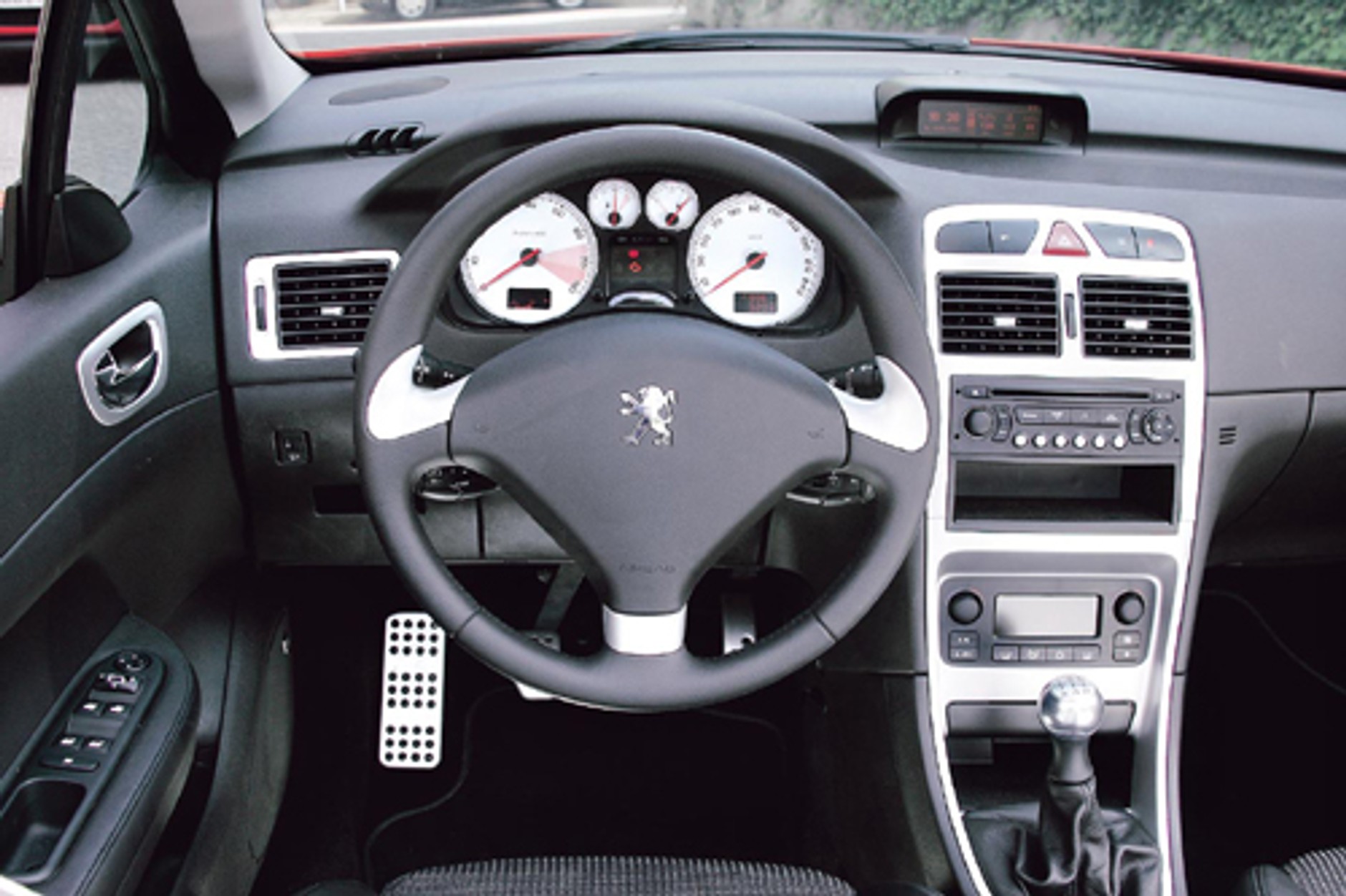 VW Eos, Opel Astra Twin Top, Peugeot 307 CC, Renault Megane Coupe Cabrio - Nie kryjmy się przed słońcem!