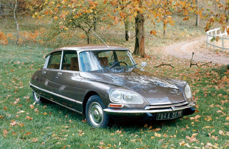 50 kultowych aut w Paradzie Zabytkowych Citroënów w Warszawie (3.10)